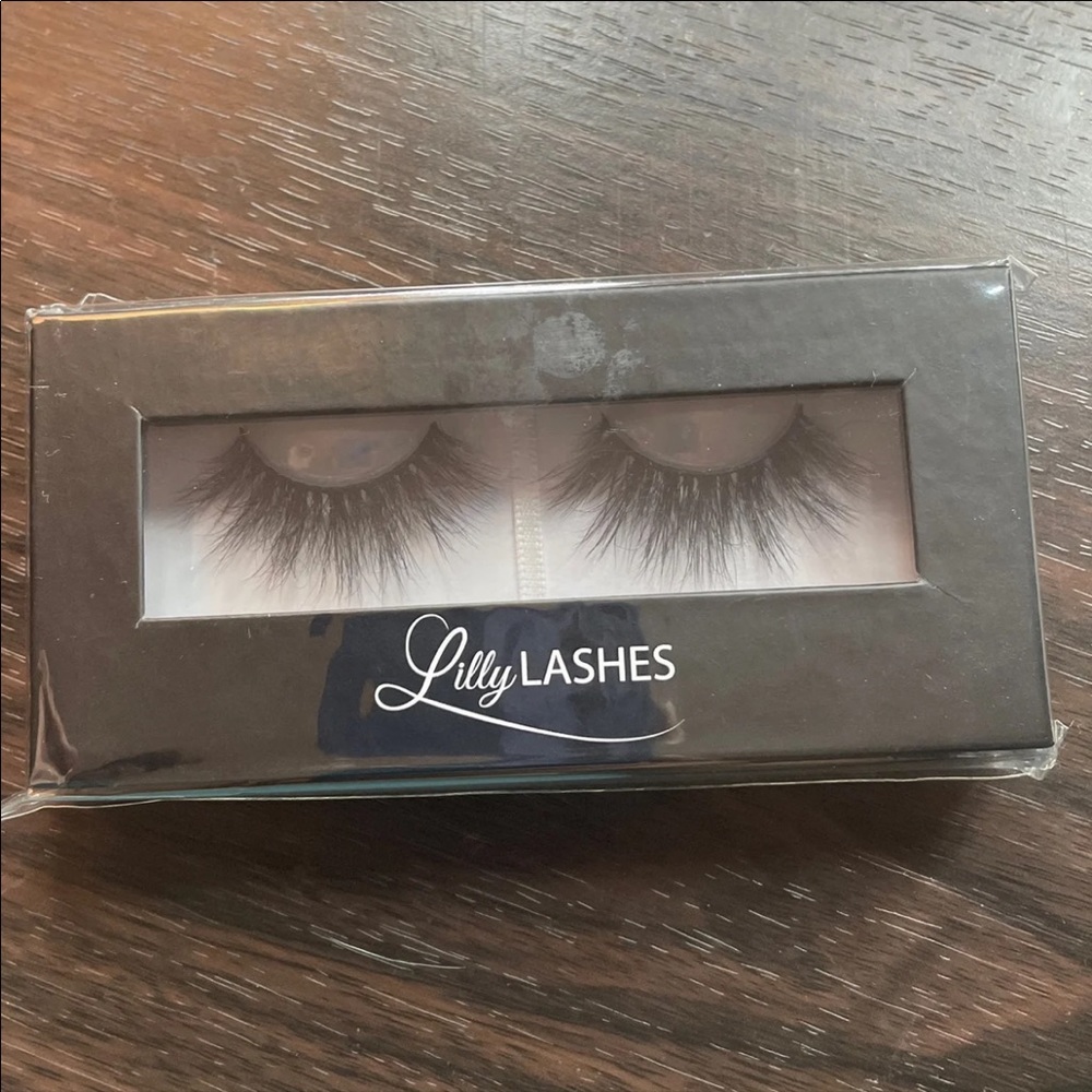 Lilly Lashes 3D mink lashes new